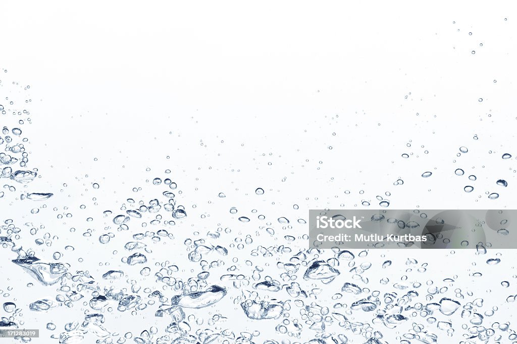 Blu aria bolle crescente in chiara acqua dolce - Foto stock royalty-free di Bolla