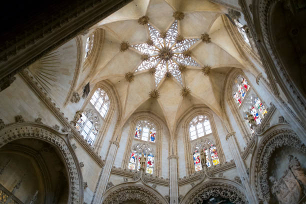 istock Chapel in Burgos cathedral 171283331