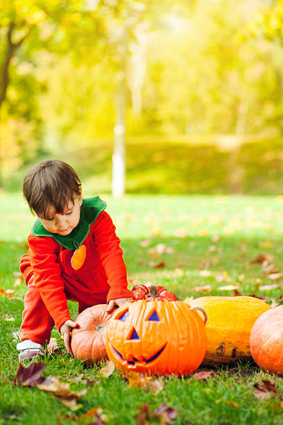 istock Halloween girl 171285361