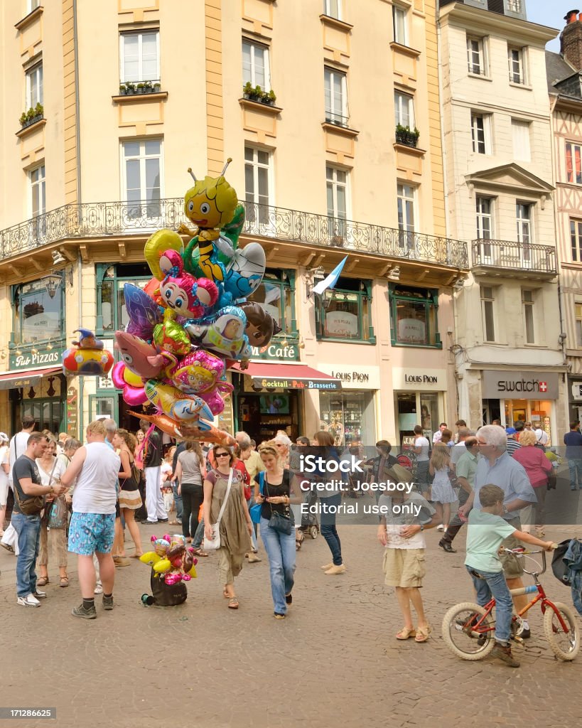 Rouen Vendedor de Balão - Foto de stock de Bicicleta royalty-free