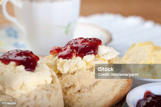 Photo libre de droit de Crème Anglaise Du Thé banque d'images et plus d'images libres de droit de Aliment - Aliment, Aliments et boissons, Angleterre