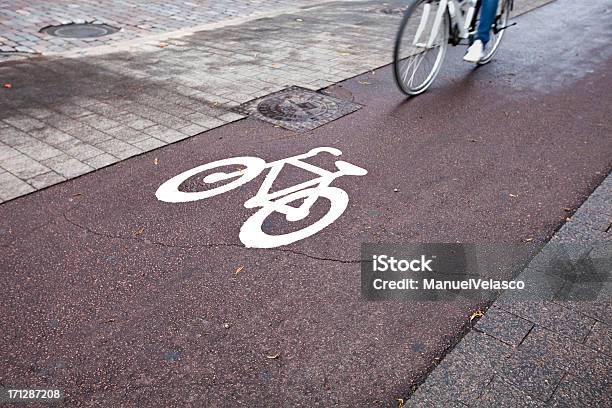Велосипедная Дорожка — стоковые фотографии и другие картинки Велосипедная дорожка - Велосипедная дорожка, Хельсинки, Без людей