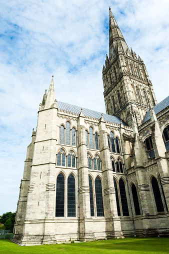 Formally known as the Cathedral Church of the Blessed Virgin Mary, is an Anglican cathedral in Salisbury, England, It is considered one of the leading examples of Early English architecture.
