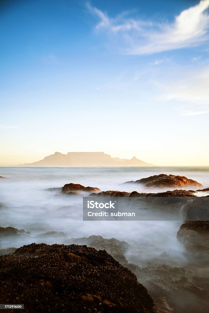 Фотография Столовая гора в ЮАР. - Стоковые фото Столовая гора в ЮАР роялти-фри