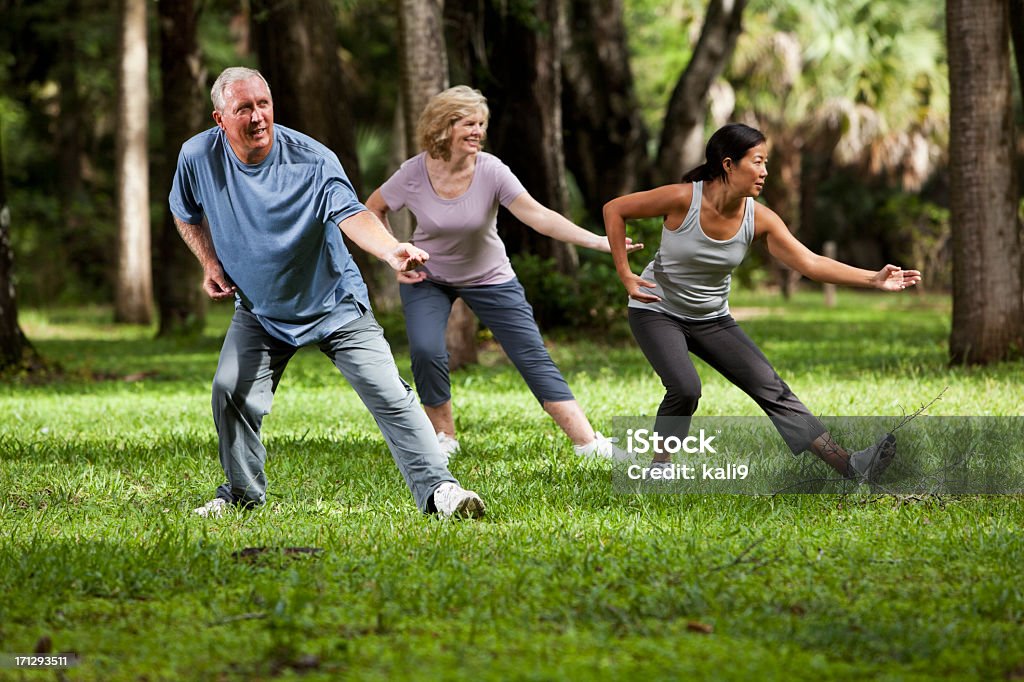 Tai chi classe - Foto stock royalty-free di Tai Chi