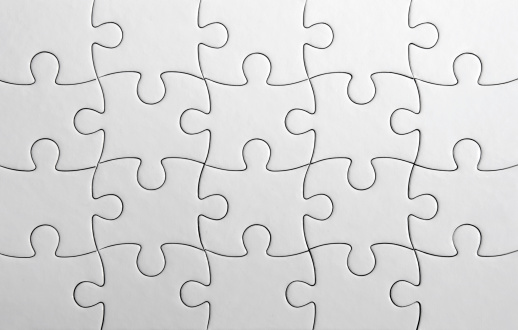 Blank full jigsaw puzzle game.