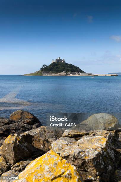 Kleine Fähre Richtung St Michaels Mount Stockfoto und mehr Bilder von Anhöhe - Anhöhe, Atlantik, Berg St. Michael's Mount