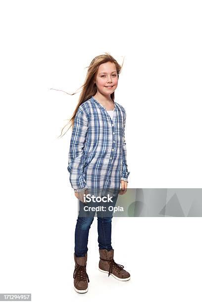 Girl Standing Foto de stock y más banco de imágenes de 10-11 años - 10-11 años, A cuadros, Adolescente