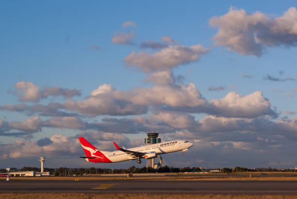 qantas airways - named airline fotografías e imágenes de stock