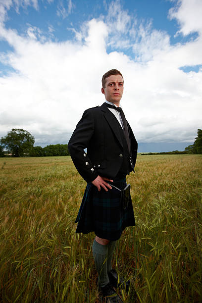 istock Proud scotsman in cornfield wearing kilt 171297029