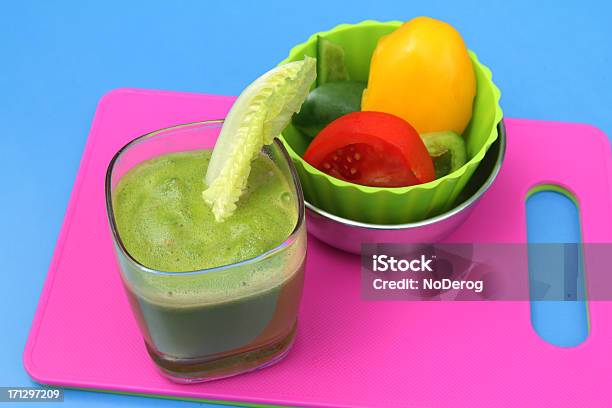 건강한 녹색 야채 음료입니다 0명에 대한 스톡 사진 및 기타 이미지 - 0명, 건강한 식생활, 고추류