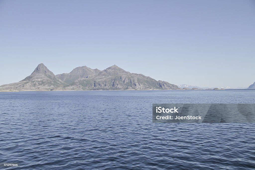 Lofoten Island panorama Vista dal mare - Foto stock royalty-free di Acqua