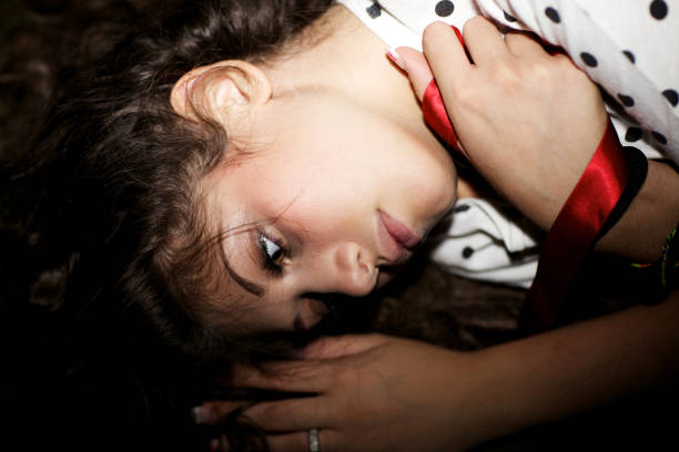 istock Girl laying down 171298357