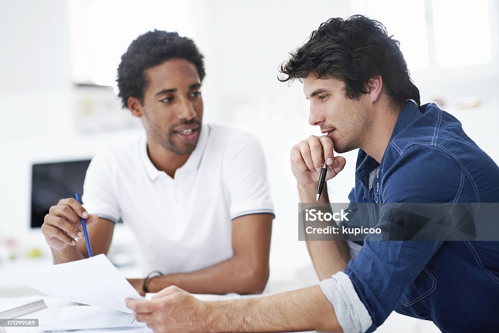 Offenen Dialog im Büro - Lizenzfrei Afrikanischer Abstammung Stock-Foto