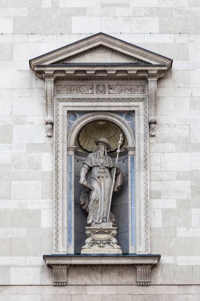 istock Statue of saint  Jerome on St. Stephen's Basilica in Budapest 171299683