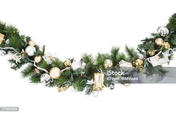 Natal Garland - Fotografias de stock e mais imagens de Grinalda - Objeto Decorativo - Grinalda - Objeto Decorativo, Grinalda, Natal