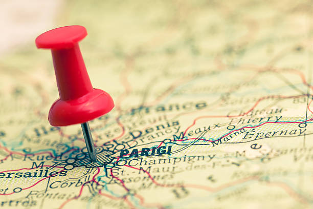 istock Thumbtack on Paris City 171300598
