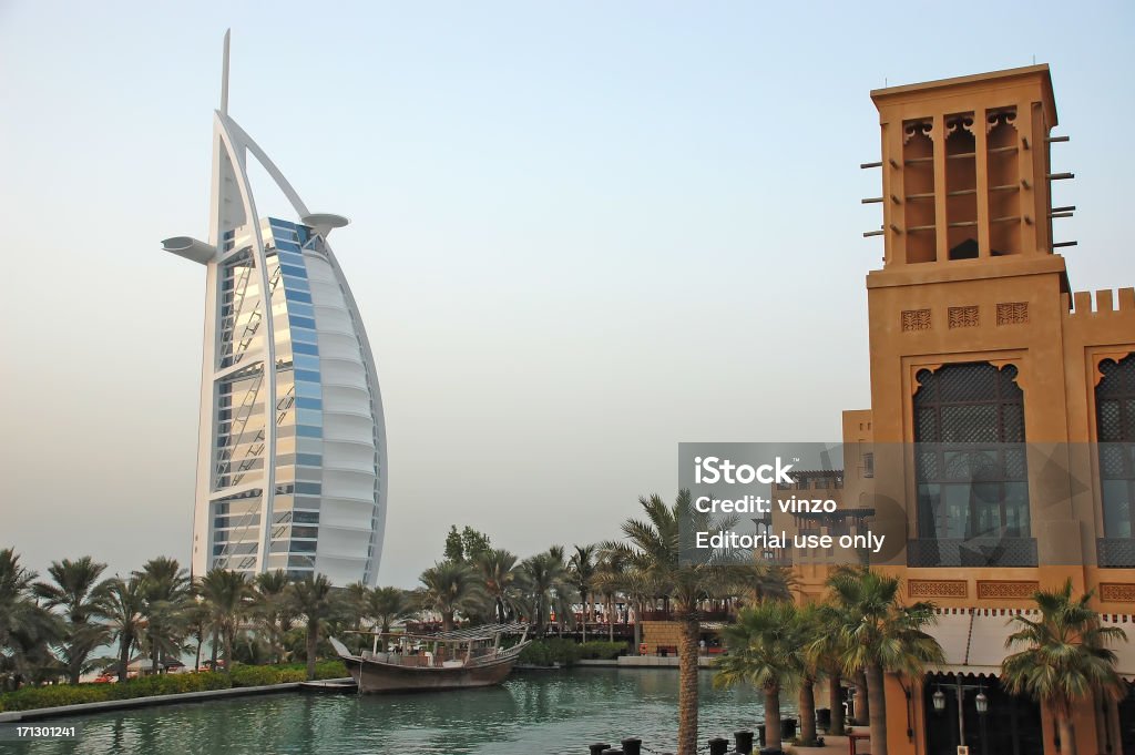 Burj Al Arab, hotel Madinat Jumeirah - Foto de stock de Aire libre libre de derechos
