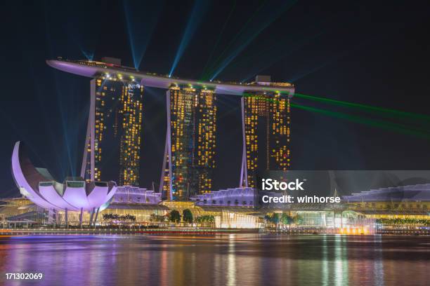 Marina Bay Sands En Singapur Y Artscience Museo Foto de stock y más banco de imágenes de Aire libre - Aire libre, Alto - Descripción física, Arquitectura