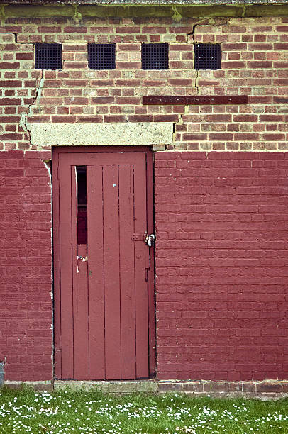 istock Old Wodden Door 171303005