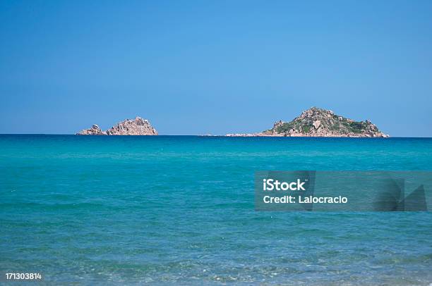 Islas Foto de stock y más banco de imágenes de Agua - Agua, Aire libre, Azul