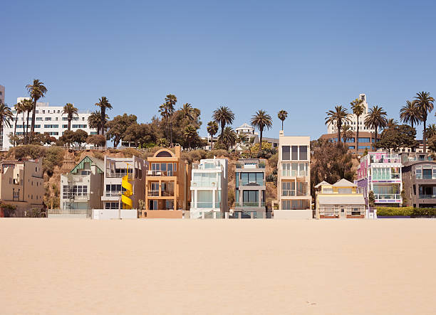 casas de praia de santa monica - santa monica beach beach city of los angeles los angeles county imagens e fotografias de stock