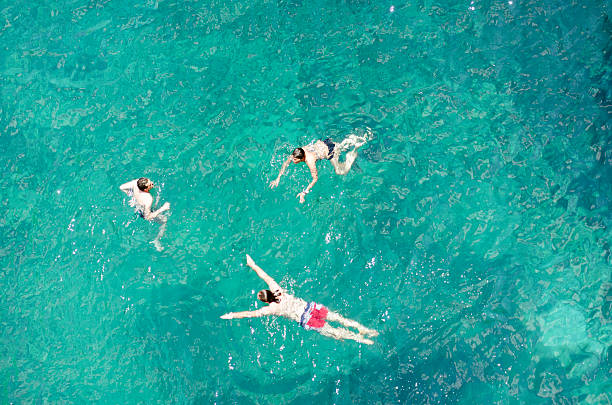 istock Relaxing on the sea 171306291