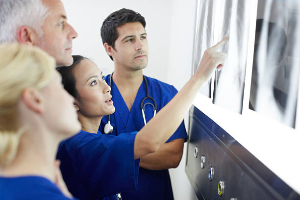 istock Ensuring our team is well prepared before surgery 171308288