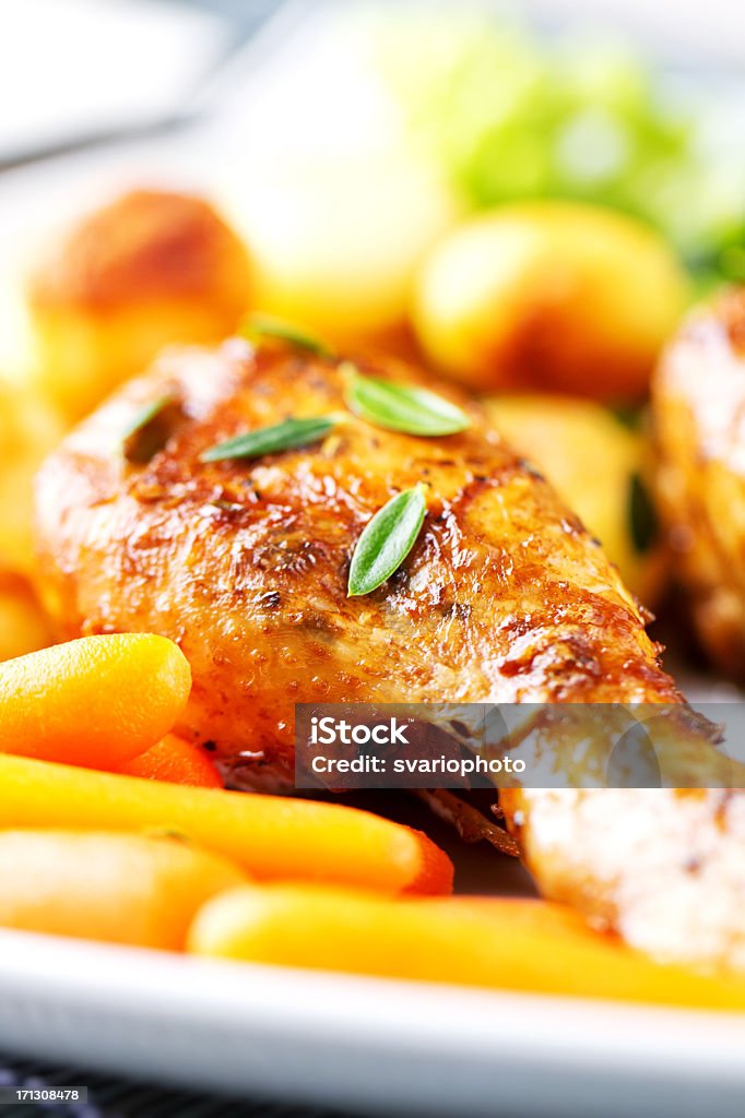 Жареная курица с овощи - Стоковые фото Бальзамический уксус роялти-фри