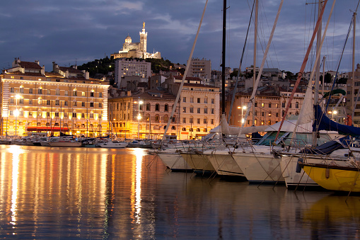 old harbour of MarseilleCanon 1000D