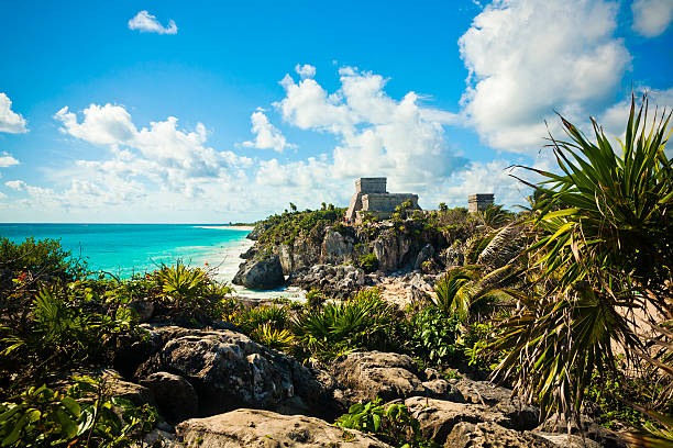 Tulum, Mexico The Mayan Ruins Of Tulum Overlooking The Ocean maya temple stock pictures, royalty-free photos & images