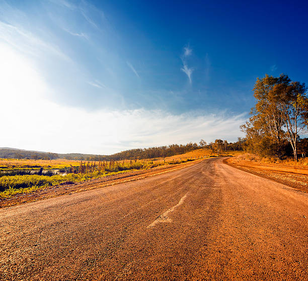 rural road - grandchester photos et images de collection