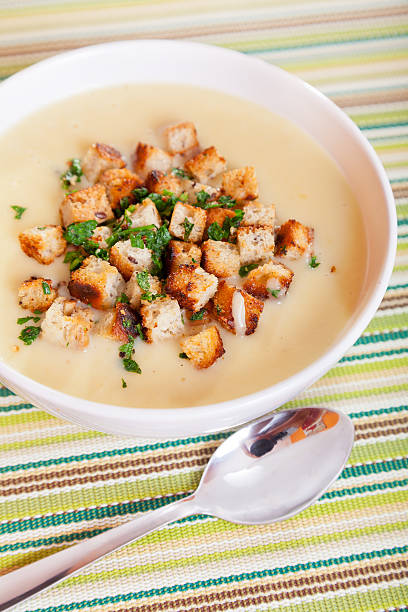 istock Chestnut cream soup 171313760