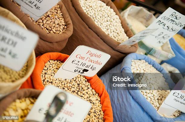 Fagioli - Fotografie stock e altre immagini di Affari - Affari, Ambientazione esterna, Cece