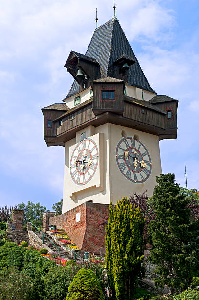 그라츠 시계탑 - graz clock tower clock austria 뉴스 사진 이미지