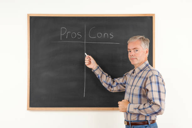 istock Listing the Pros and Cons 171315234