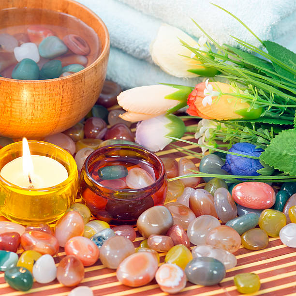 centre de remis'en forme et spa - alternative therapy aromatherapy spa treatment candle photos et images de collection