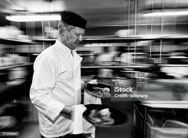 Photo libre de droit de Chef De Cuisine banque d'images et plus d'images libres de droit de Image en noir et blanc - Image en noir et blanc, Cuisine, Portrait - Image