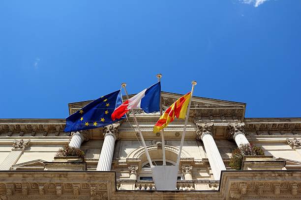 istock Town hall of Avignon 171323061