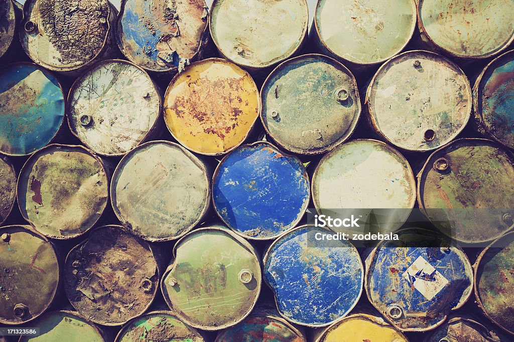 Pilha de resíduos de produtos químicos tambores - Foto de stock de Gasolina royalty-free