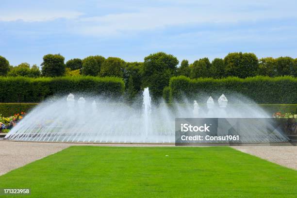 Fuente Fountain Foto de stock y más banco de imágenes de Agua - Agua, Aire libre, Alemania