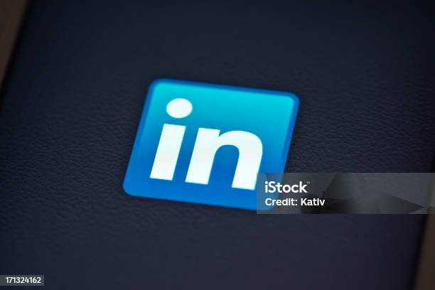 Linkedin App On Apple Iphone 4s Screen Stock Photo - Download Image Now - LinkedIn, Image-based Social Media, Icon Symbol