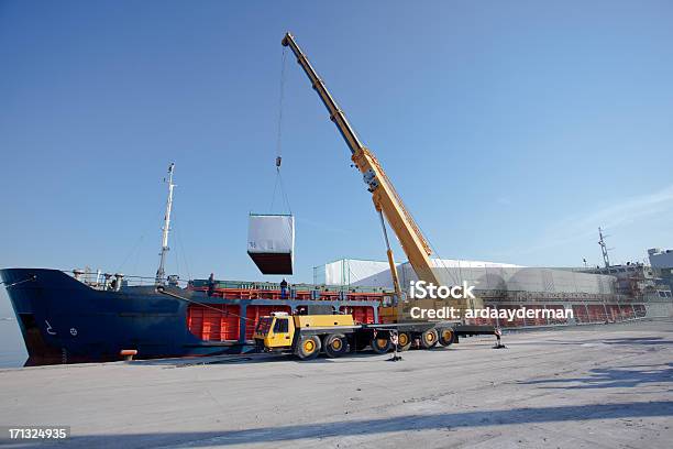 Top Load Container Ship Loading Container Ship Stock Photo - Download Image Now - Blue ...