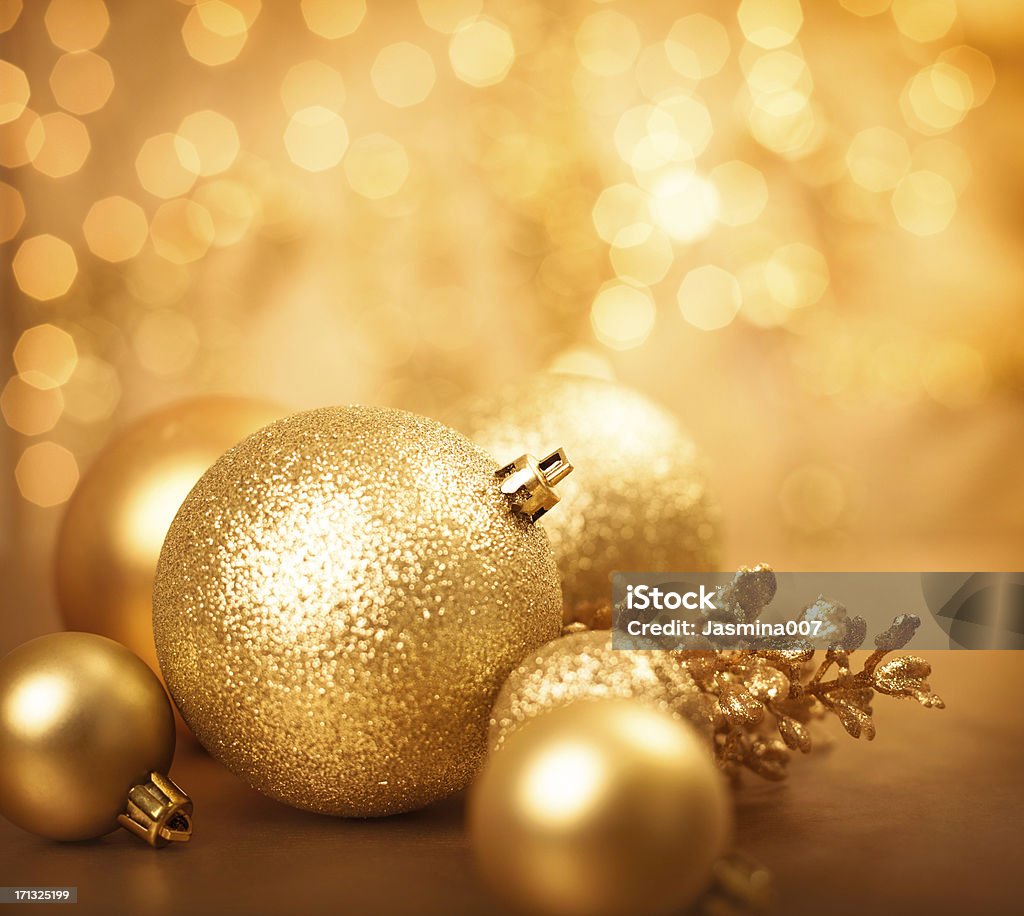 Golden décorations de Noël basiques - Photo de Avent libre de droits