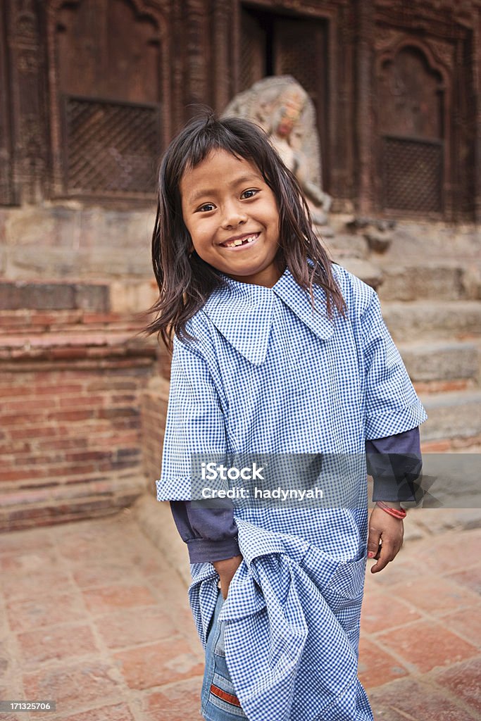 Nepali Young girl - Стоковые фото Ребёнок роялти-фри