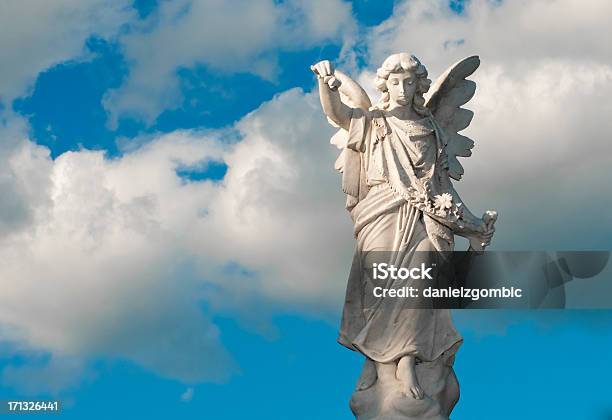 Angel Pomnik - zdjęcia stockowe i więcej obrazów Archanioł - Archanioł, Statua, Anioł
