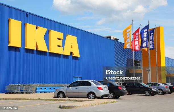 Ikeagebäude Und Flaggen Stockfoto und mehr Bilder von Ikea - Ikea, Geschäft, Einzelhandel - Konsum