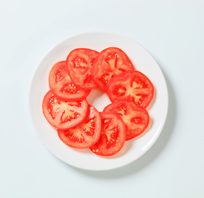 Sliced tomato on a plate