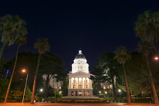 istock Sacramento capital building - California 171327636