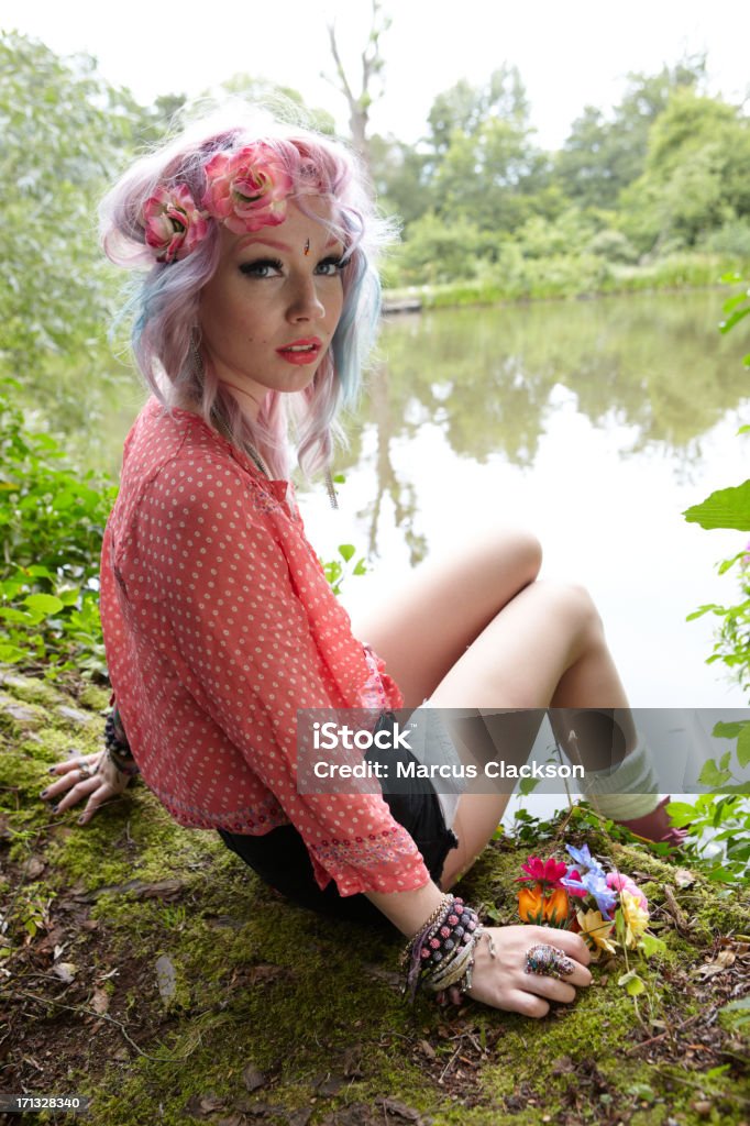 Retrato da Menina de flor no lago - Royalty-free Festival de Glanstonbury Foto de stock